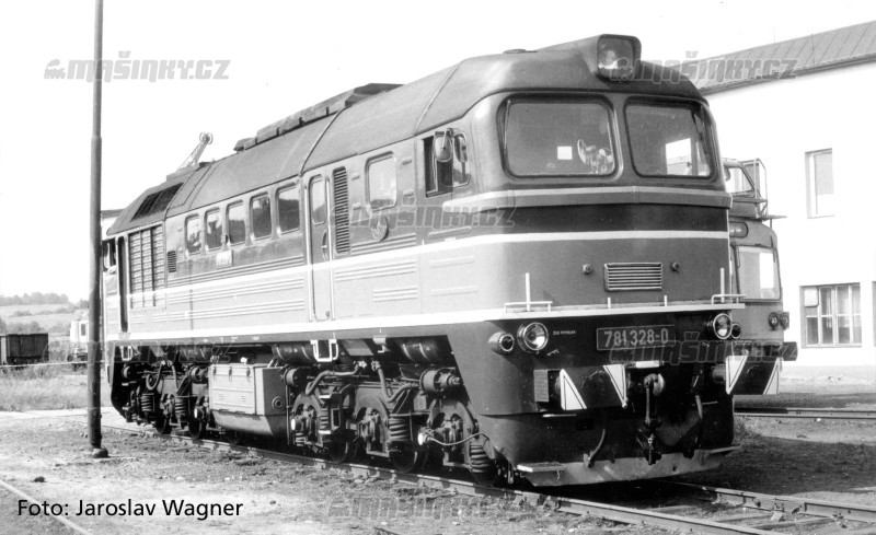 H0 - Dieselov lokomotiva 781.328-0 - SD (analog) #1