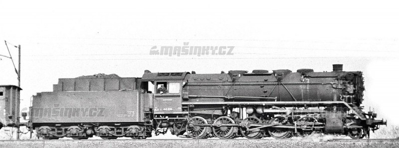 H0 - Parn lokomotiva BR 44 - DR (DCC,zvuk) #1