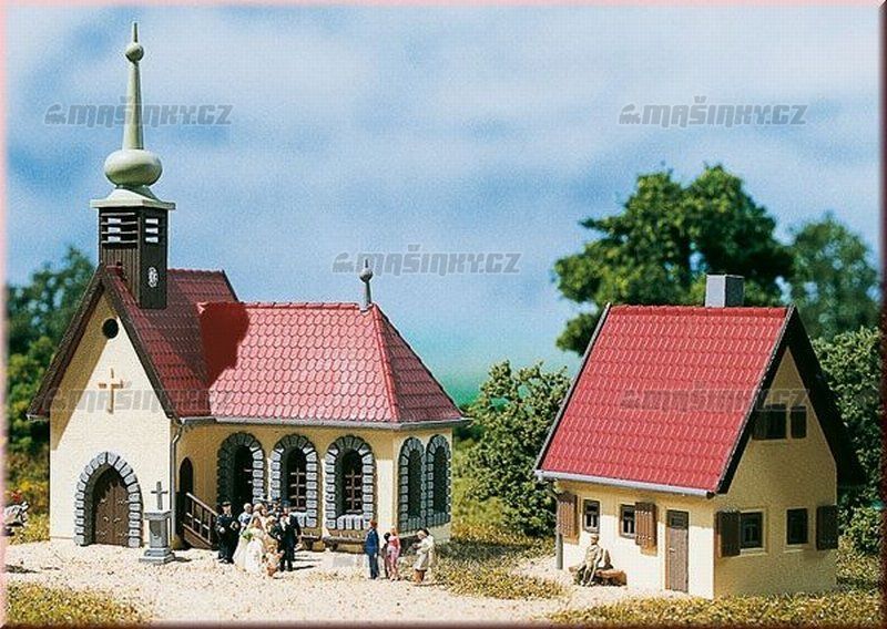 N - Venkovsk kostelk s farou #1