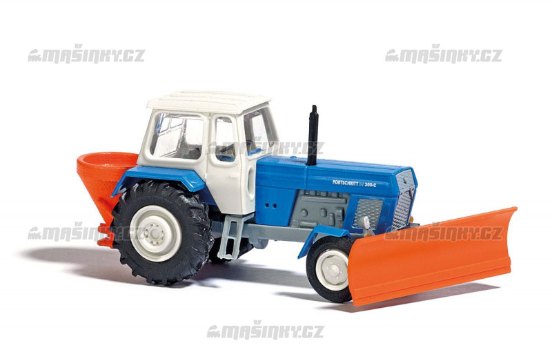 TT - Traktor s pluhem ZT 300 #1