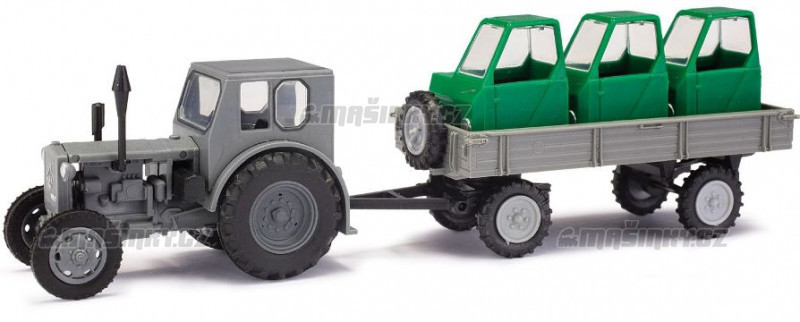 H0 - Traktor Pionier RS &#8203;&#8203;01 s pvsem T4 a kabinami, ed #1