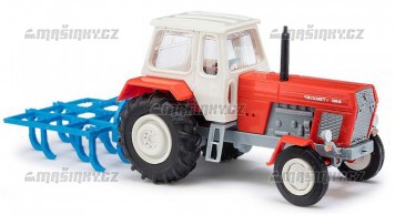 TT - Traktor s pluhem