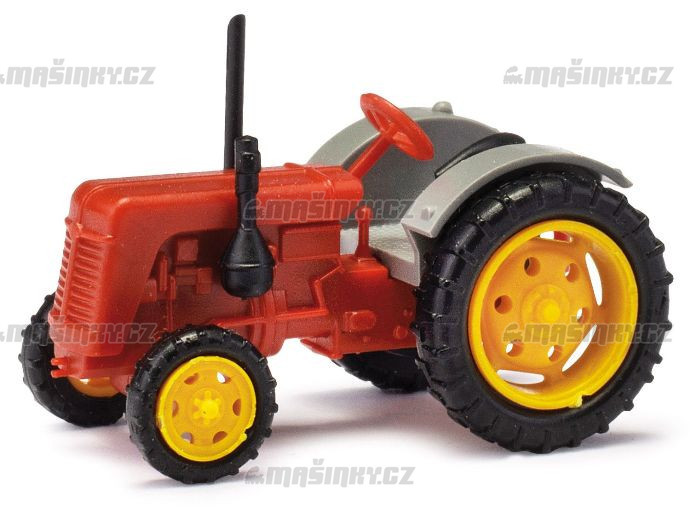 N - Traktor Famulus, erven #1
