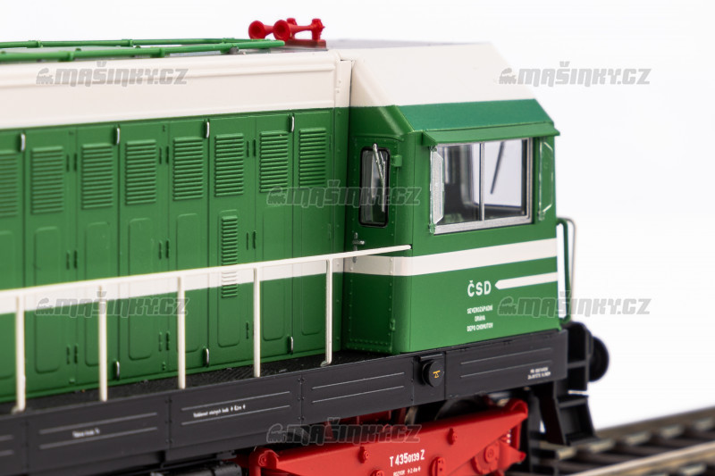 H0 - H0 - Dieselov lokomotiva  T435.0139 - SD (analog) #3