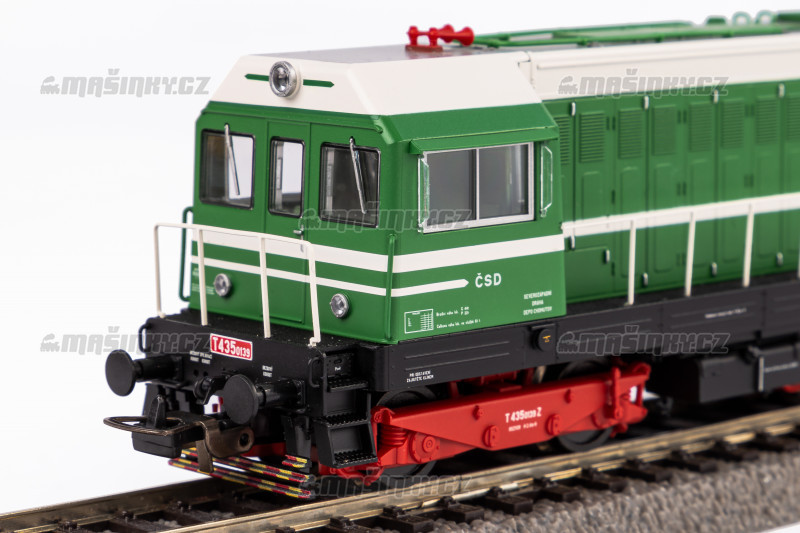 H0 - H0 - Dieselov lokomotiva  T435.0139 - SD (analog) #4
